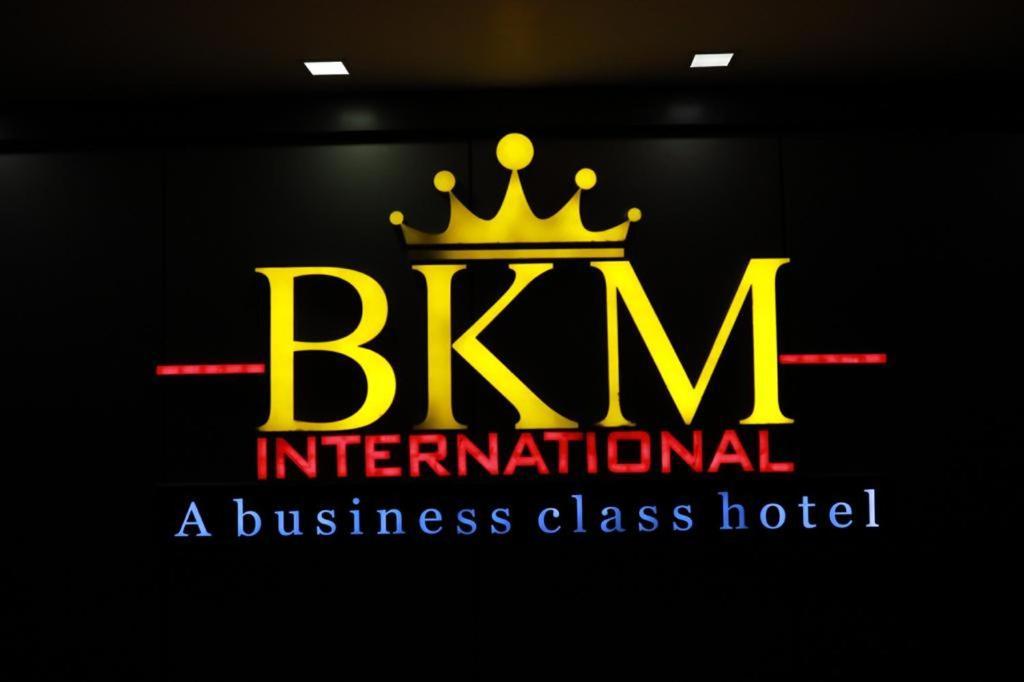 Hotel Bkm International Tellicherry Buitenkant foto